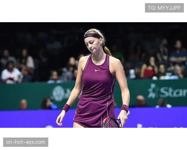 娜奥米·大阪昨晚又被拍到戴着顶级钻表，跟赛场判若两人，感觉明星也没她这奢侈！